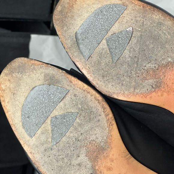 Vintage Preloved Classic Salvatore Ferragamo Vara Bow Leather Heel Shoes - Picture 13 of 17